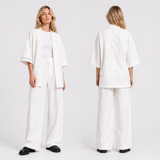 Afterbase Beyaz Unisex Kimono kadın model üzerinde ön ve arka görünüm