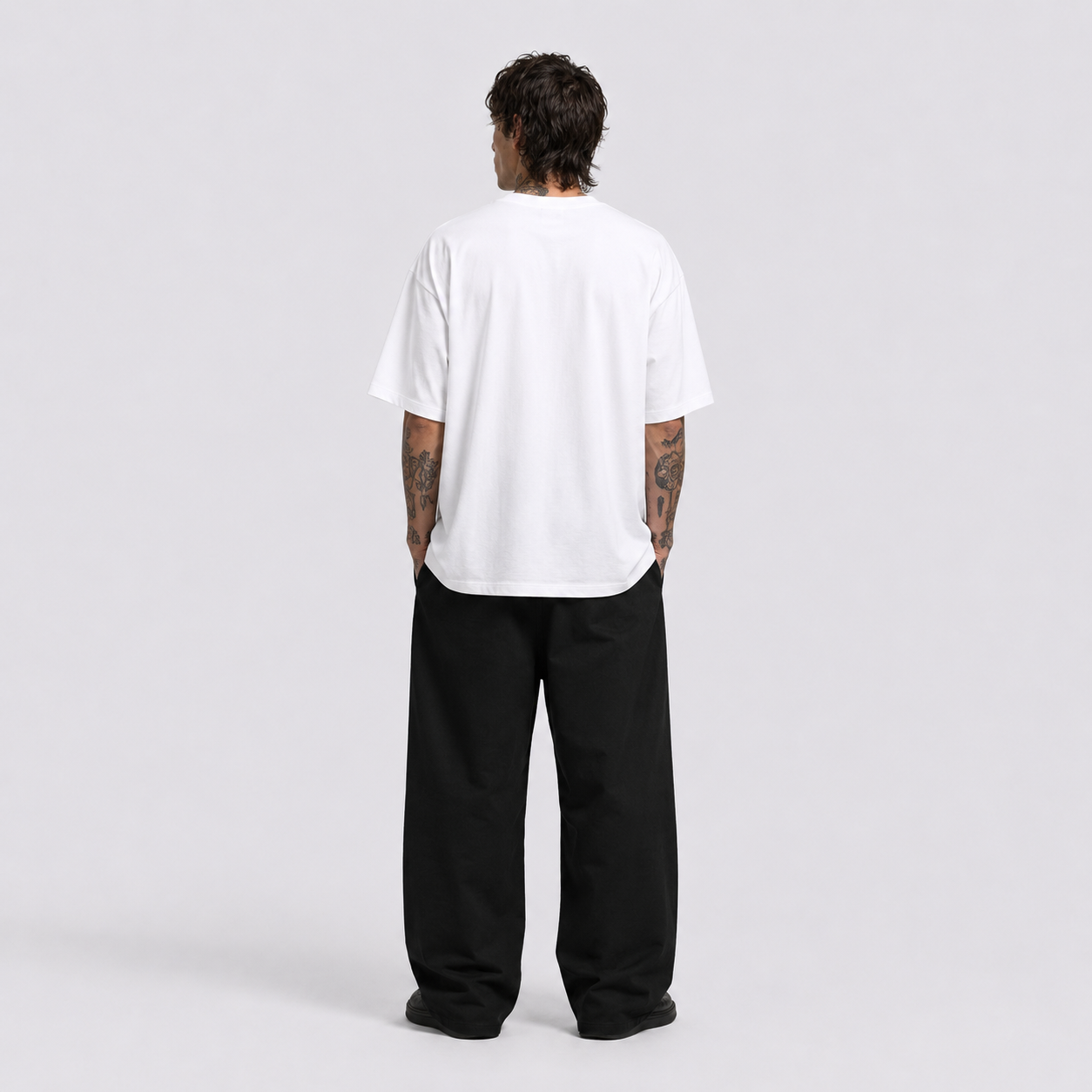 Beyaz Basic T-Shirt - Arka Görünüm