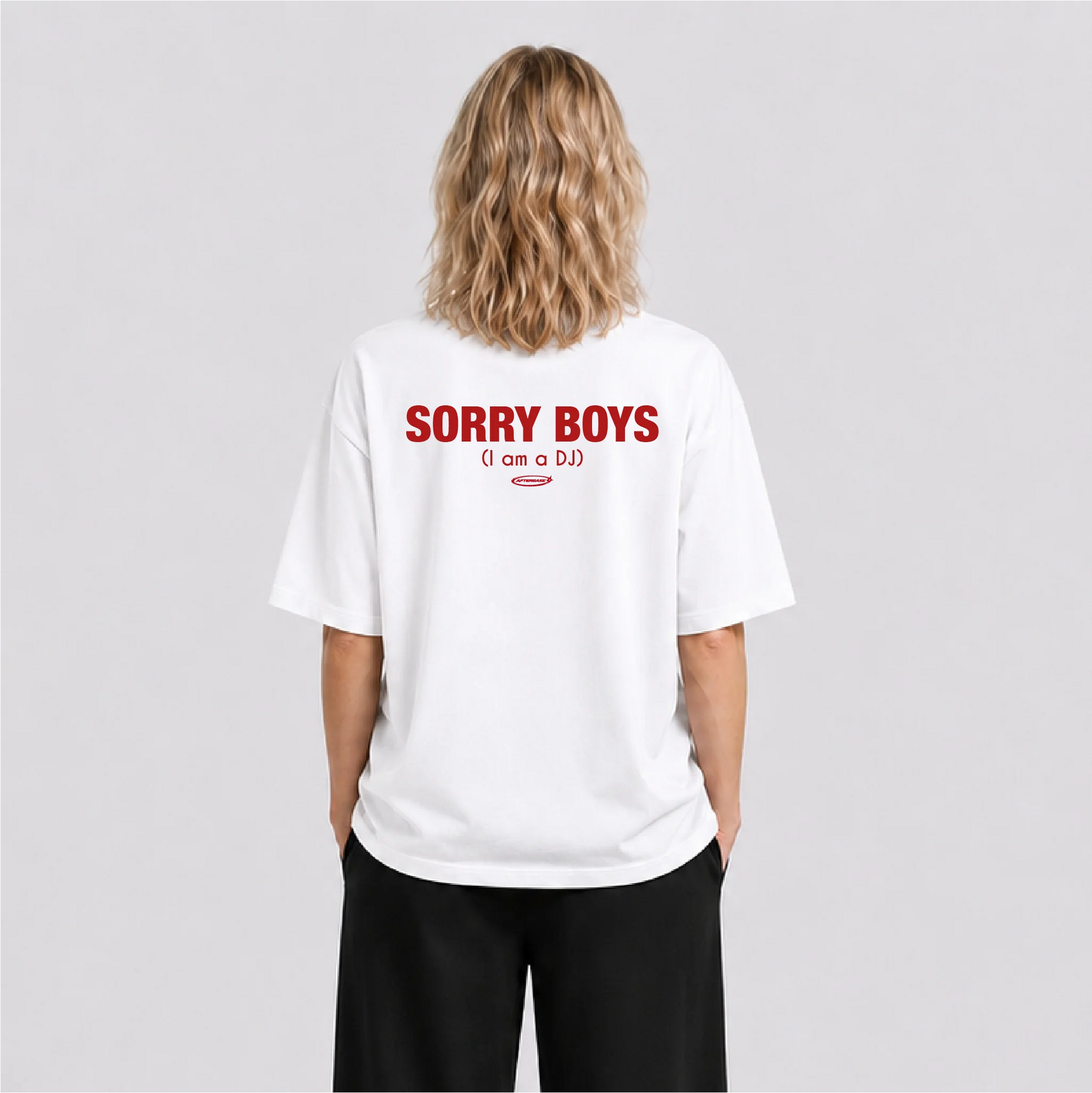 Afterbase Sorry Boys – I Am a DJ beyaz oversize tişört - kadın model
