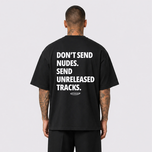 Afterbase Don't Send Nudes siyah oversize tişört - erkek model