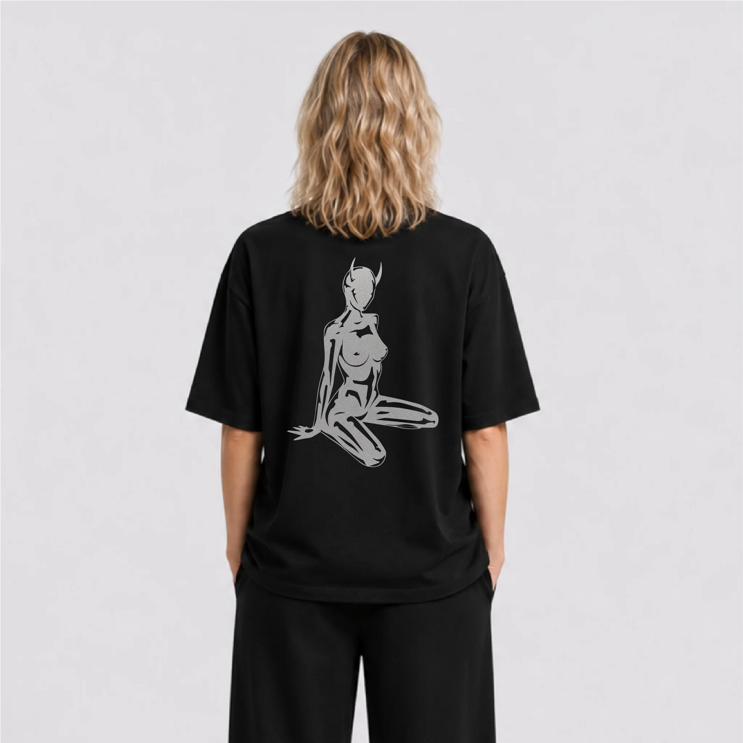 Devil Girl Reflektörlü Oversize Unisex Tişört